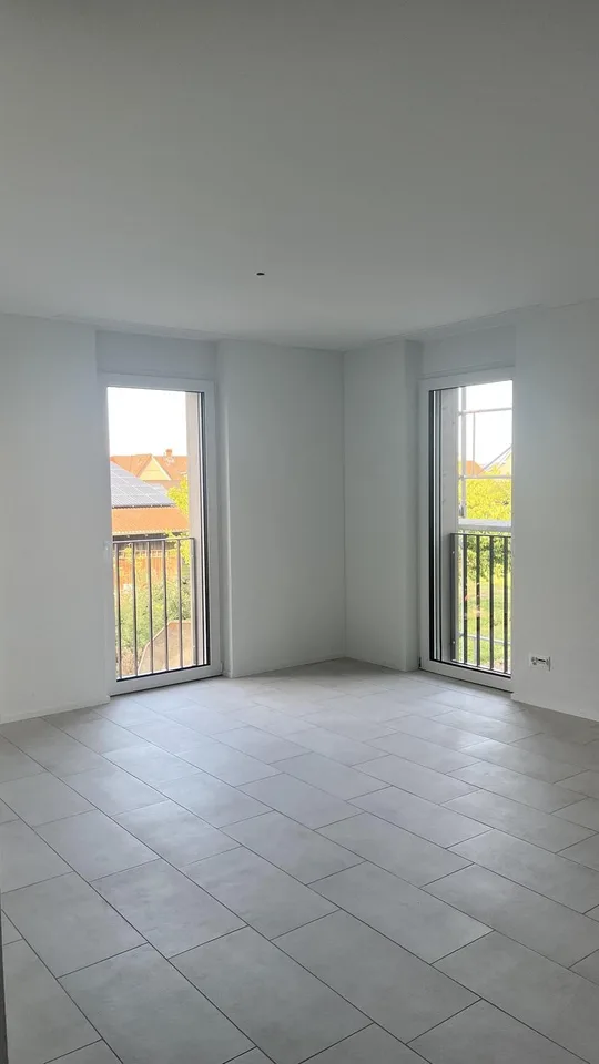 Erstvermietung: helle 2.5-Zimmer-Neubauwohnung mit Balkon in Eschenz