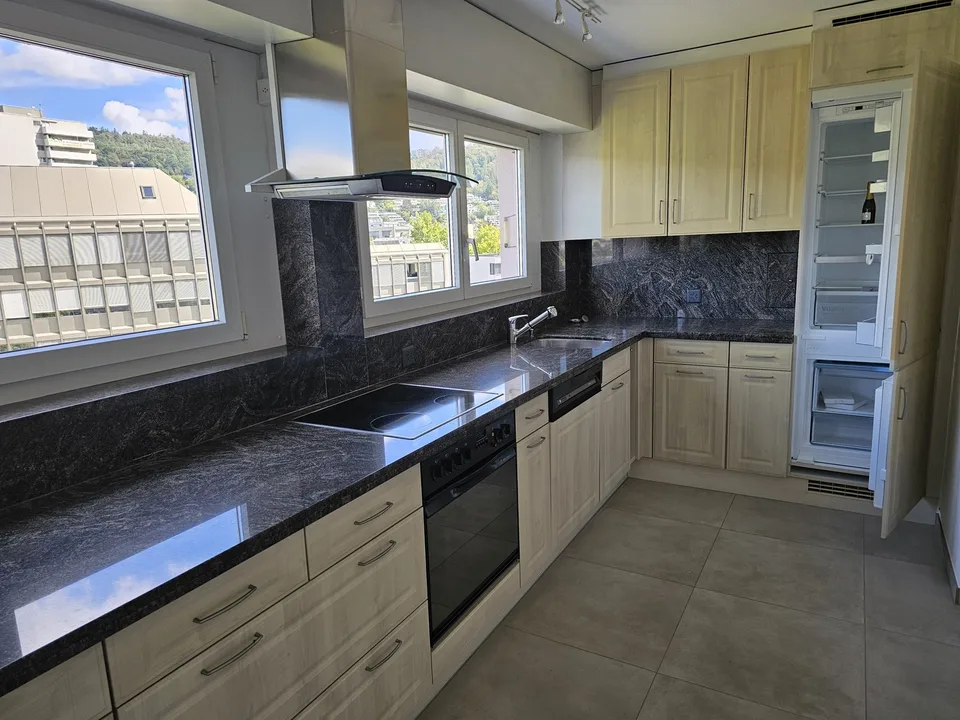 Grosszügige 5 1/2 Wohnung mit extrem schöner Terrasse