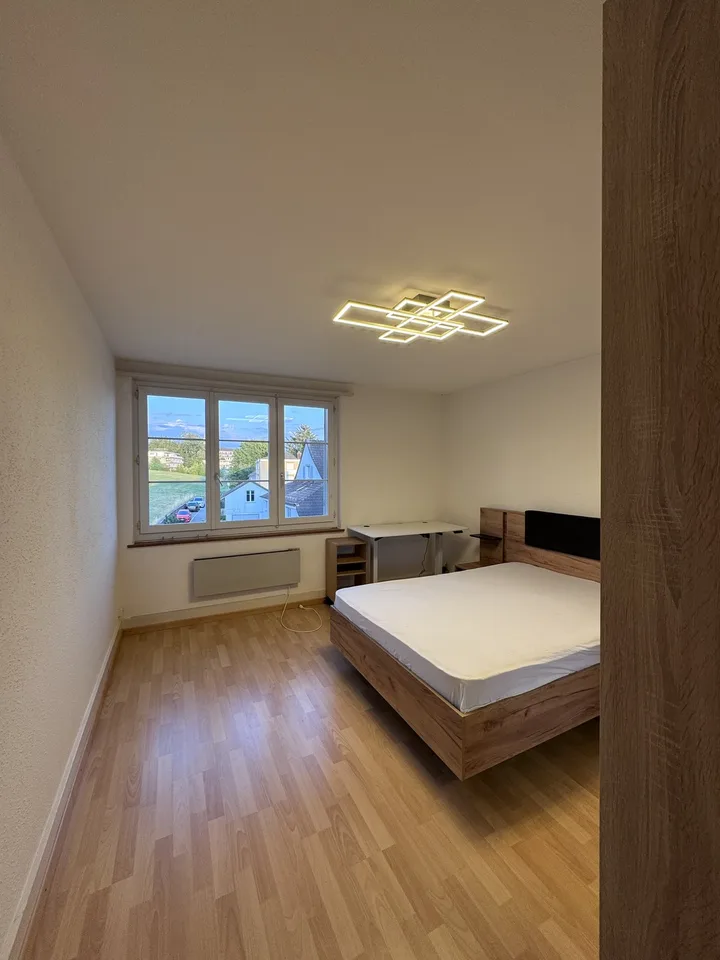 2 möblierte Zimmer in ruhiger Lage nahe Zürichsee & Bahnhof Männedorf