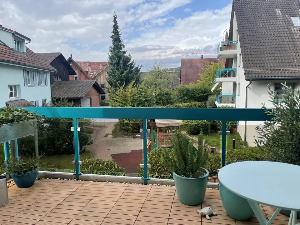 Quiet living and yet central near the train station