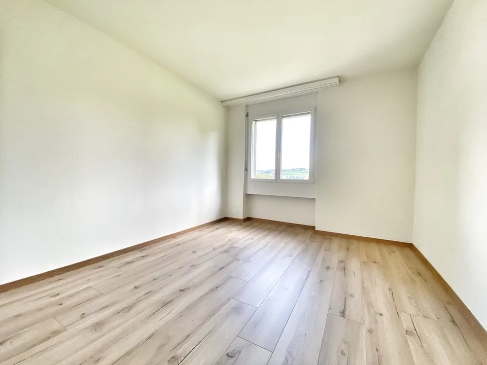 3.5 Zi-Wohnung in MFH an ruhiger, sonniger Wohnlage mit viel Grün