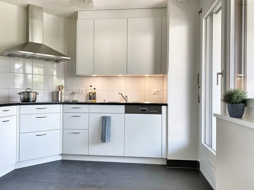 3.5 Zi-Wohnung in MFH an ruhiger, sonniger Wohnlage mit viel Grün
