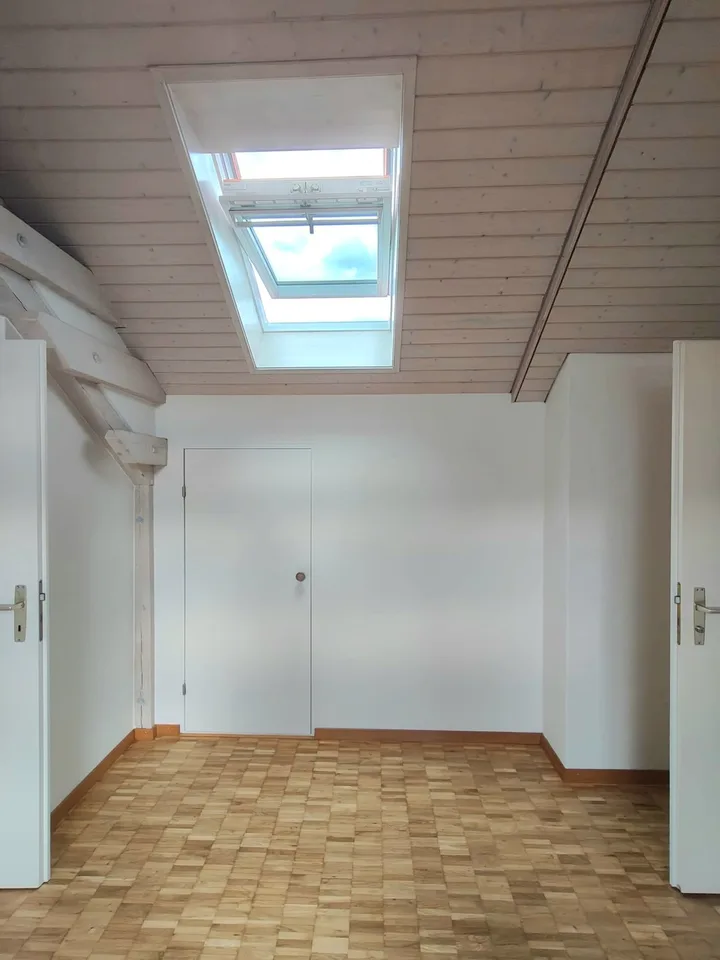 Zwei WG Zimmer ab 1. November 2026