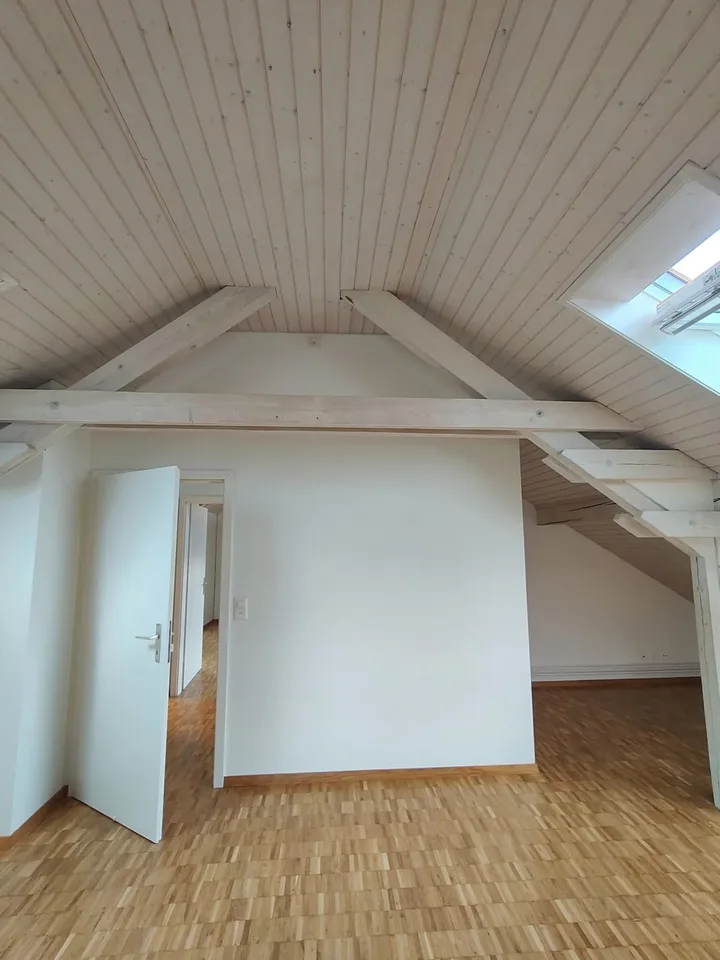 Zwei WG Zimmer ab 1. November 2026