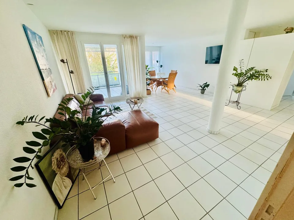 Helle 3.5 Zimmer Wohnung in Baden-Dättwil – Foto 3 von 8