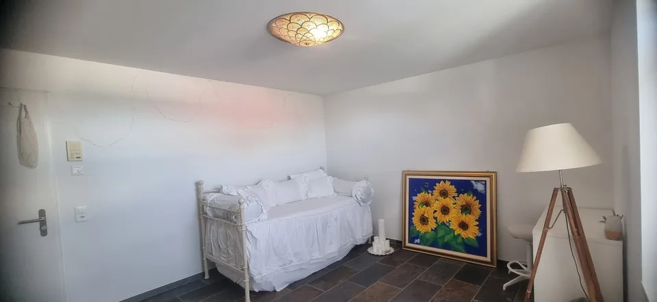 Temporäres Zimmer in Kilchberg mit Zugang zur Attikawohnung & Seeblick – Per 1.10.2026 / 1–3 Monate (Option auf Verlängerung)
