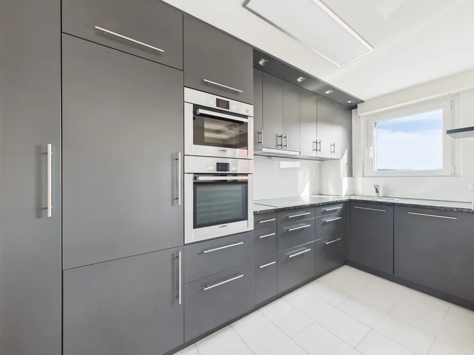 Sonnige 4 ½ Zimmer-Wohnung mit Seesicht