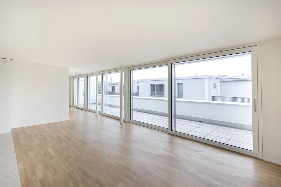 Vivre avec style : appartement en attique 3,5 pièces avec terrasse spacieuse – photo 6 sur 9