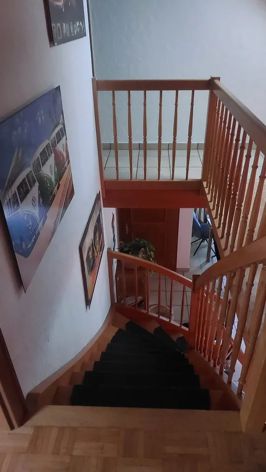 Traumhafte, grosszügige 6.5-Zimmer-Maisonette-Wohnung in Zeiningen mit Cheminée & Galerie