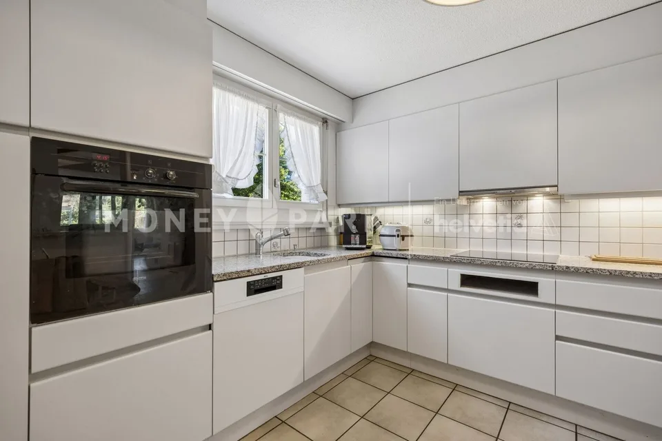 Maison en rangée de 5,5 pièces avec jardin, intimité et vue panoramique – photo 5 sur 18