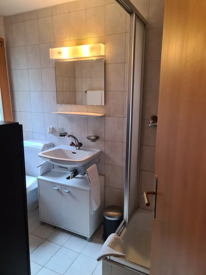 Zimmer zu vermieten September + Oktober