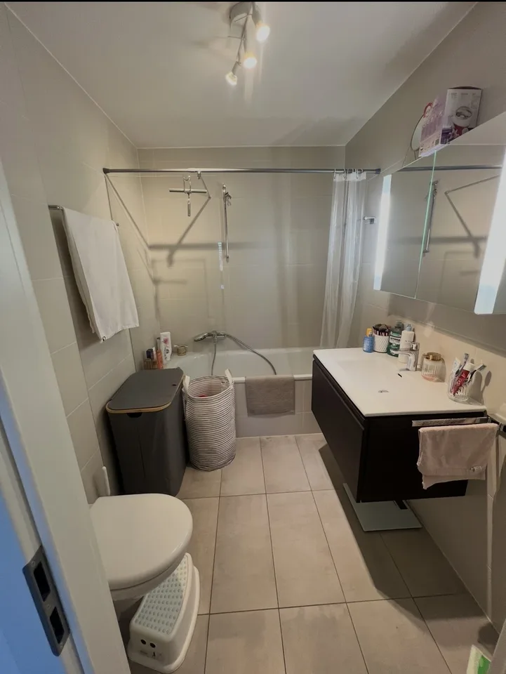 Reprise de bail dès le 1er novembre 2026 – appartement de 2 pièces avec place de parc intérieure à Gimel