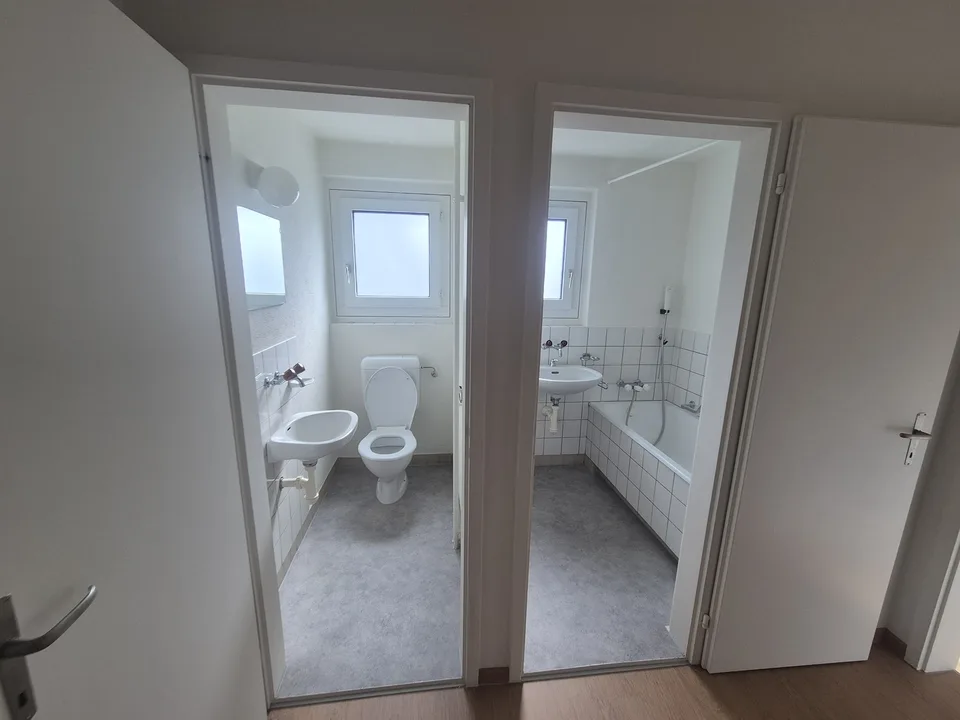 BEFRISTET: Möblierte 4.5-Zimmer-Wohnung in Langnau am Albis – bis 30.08.2027
