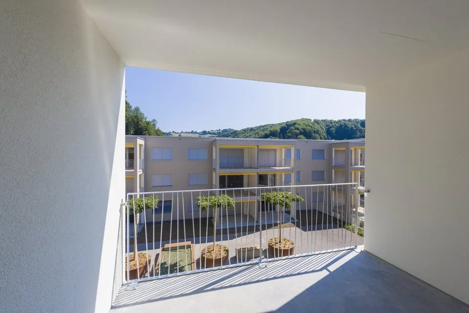 Modern 2.5-room apartment in the center of Boll