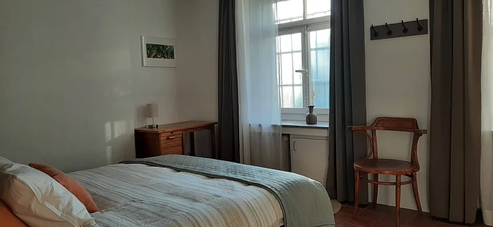 Möblierte 5 ZWG + Wintergarten EG, inkl. Nebenk. + Wifi/TV