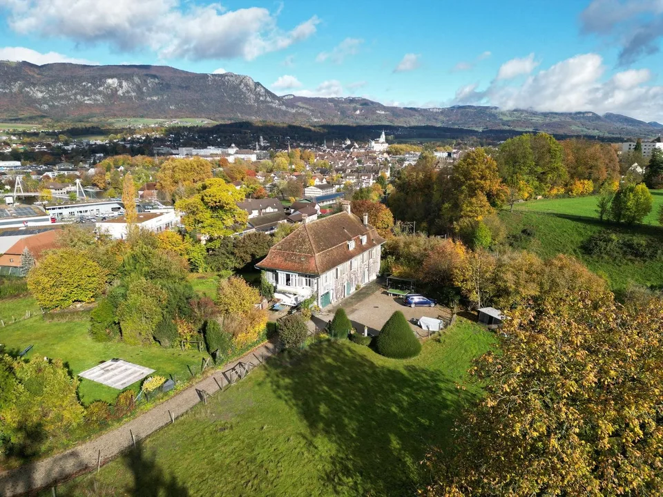 Möblierte 5 ZWG + Wintergarten EG, inkl. Nebenk. + Wifi/TV
