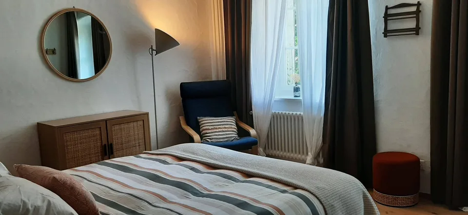 Möblierte 5 ZWG + Wintergarten EG, inkl. Nebenk. + Wifi/TV