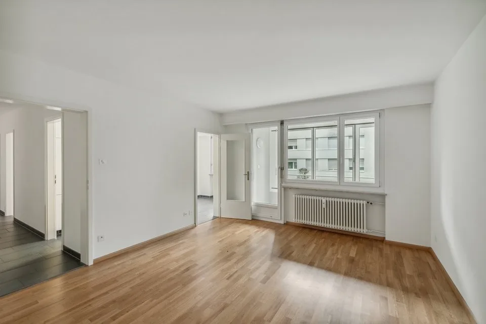 4 Zimmerwohnung in Bottmingen!