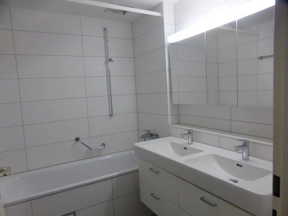 Viel Wohnraum in kinderfreundlichem Quartier – Foto 4 von 9