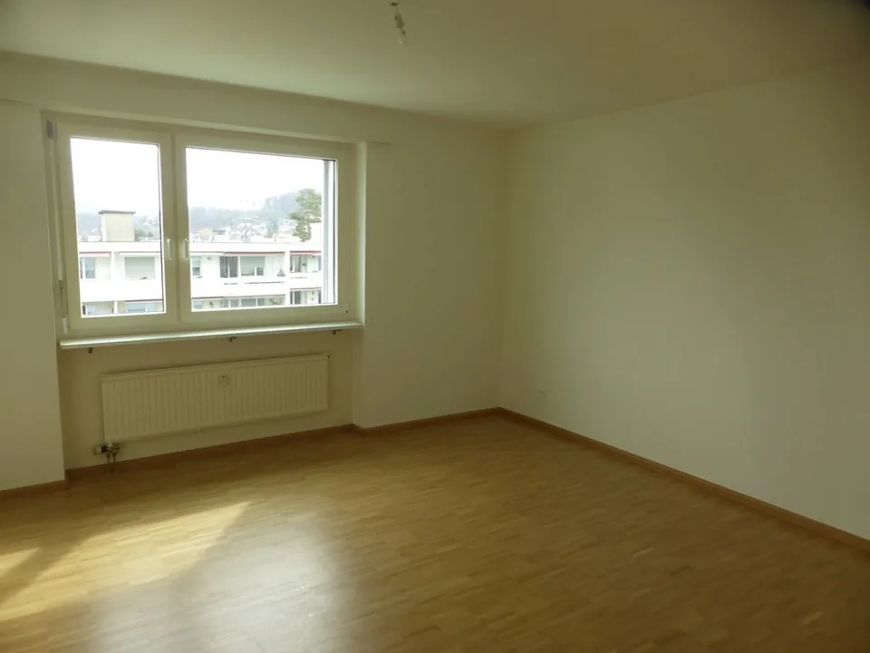 Viel Wohnraum in kinderfreundlichem Quartier – Foto 8 von 9