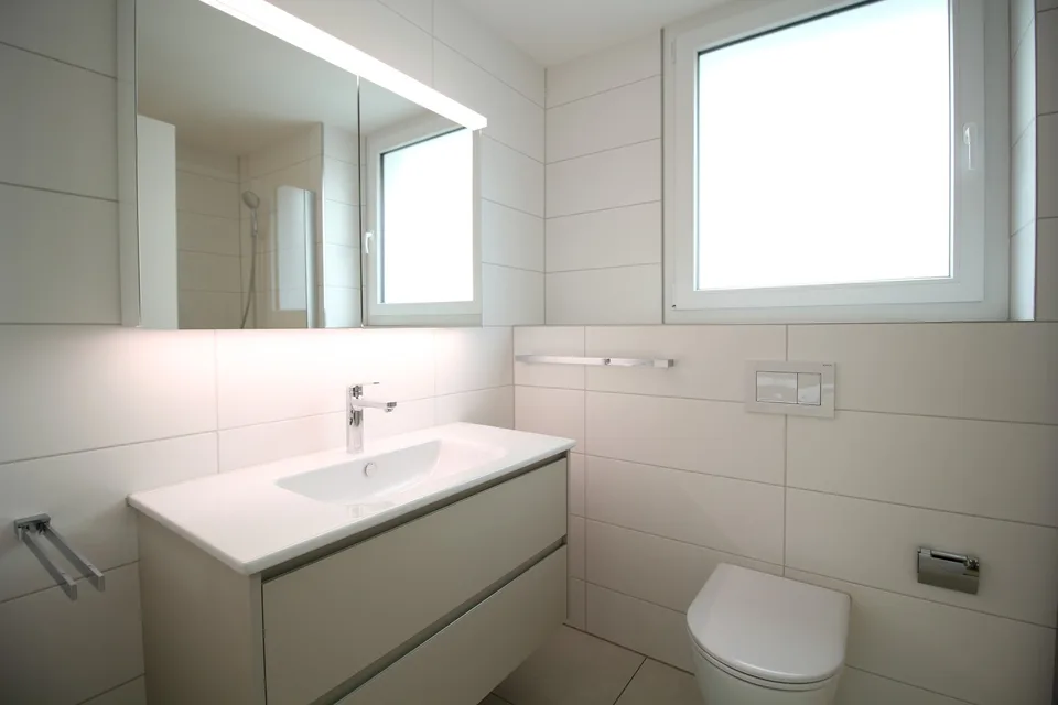 NEUBAU - 2.5 Zimmerwohnung an ruhiger und zentraler Lage