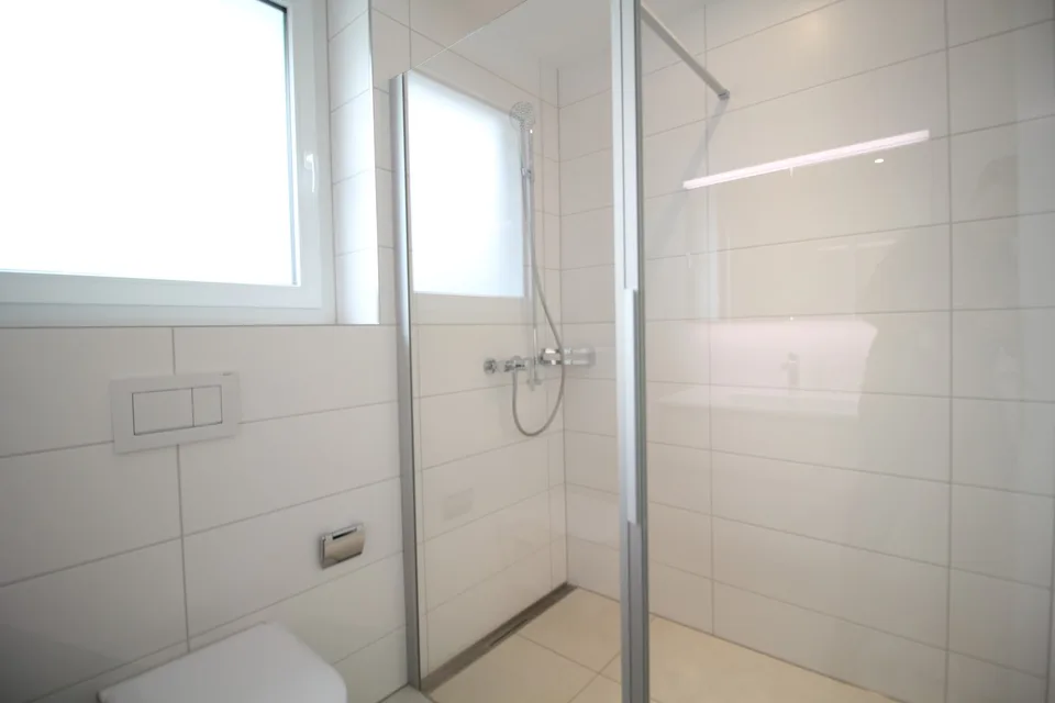 NEUBAU - 2.5 Zimmerwohnung an ruhiger und zentraler Lage