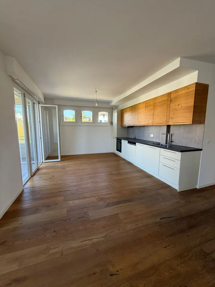 Delizioso appartamento di 4,5 locali a Prilly, calmo e luminoso – foto 2 di 9