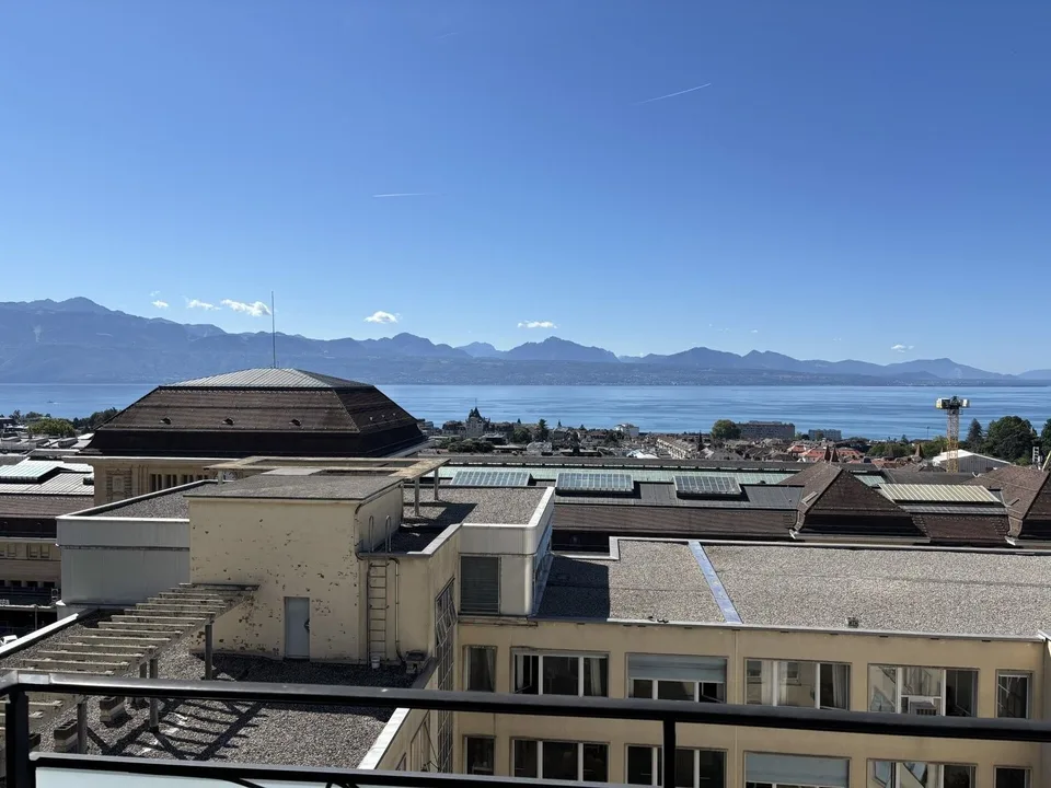 Bureau de 116 m2 vue lac à deux pas de la gare – Foto 4 von 5
