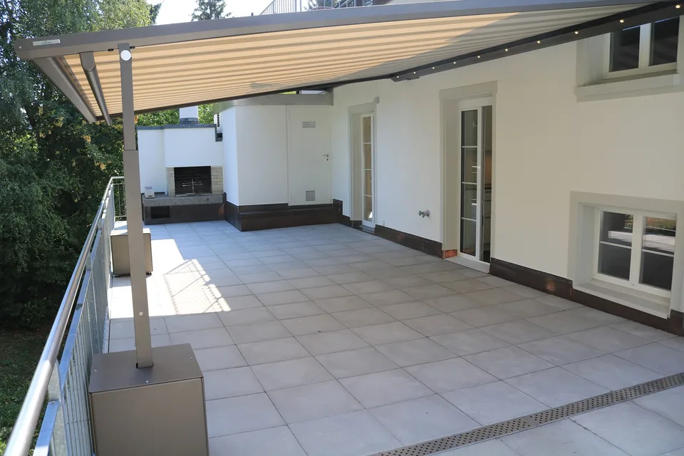 Grosszügige 3 1/2-Zimmerwohnung mit 60 m² Terrasse!