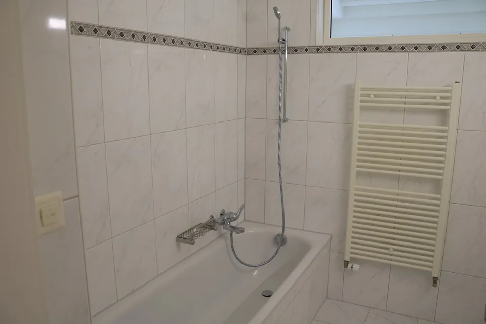 Grosszügige 3 1/2-Zimmerwohnung mit 60 m² Terrasse!