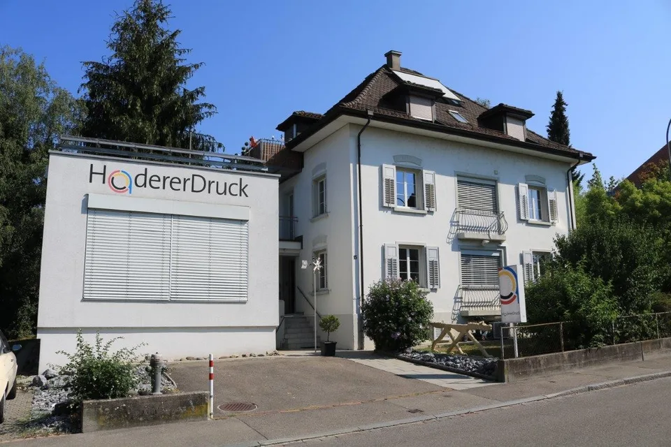 Grosszügige 3 1/2-Zimmerwohnung mit 60 m² Terrasse!