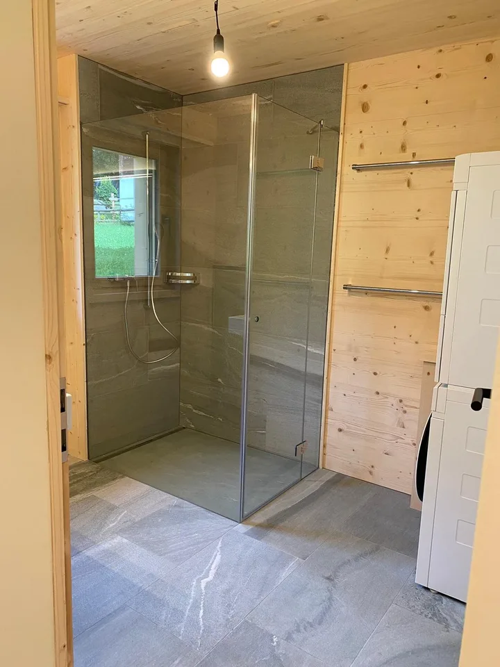 Moderne 3.5- Zimmerwohnung in Trun, Graubünden