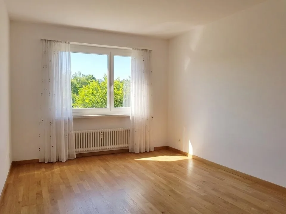 4 Zimmer Wohnung nähe Pfäffikersee zu vermieten