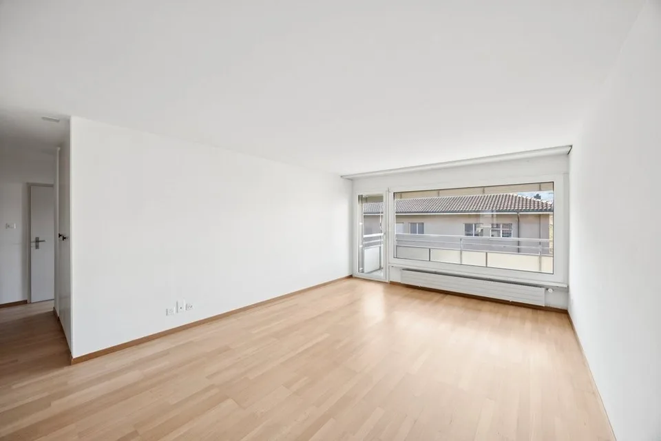 Grosse Wohnung an ruhiger Lage