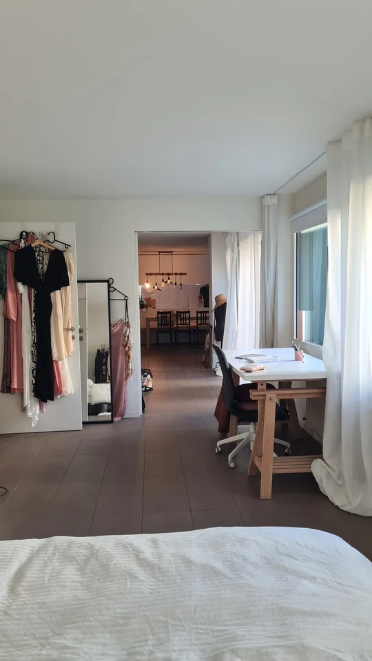 Möblierte 2.5 Zi-Parterre Wohnung mit Garten zentrale Lage – Foto 17 von 18