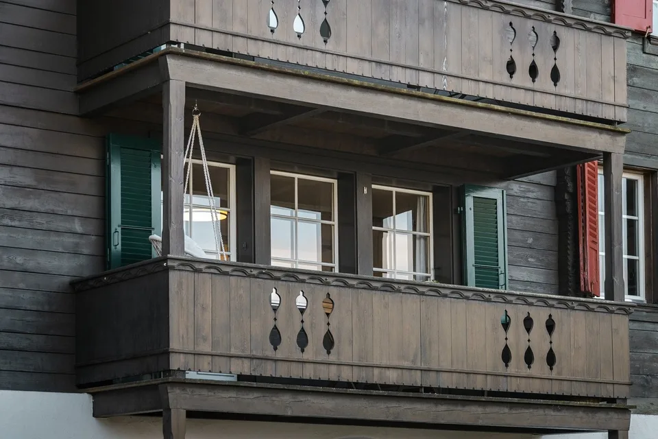 2½ ZI-WOHNUNG IN LEISSIGEN (BE), MÖBLIERT, TEMPORÄR