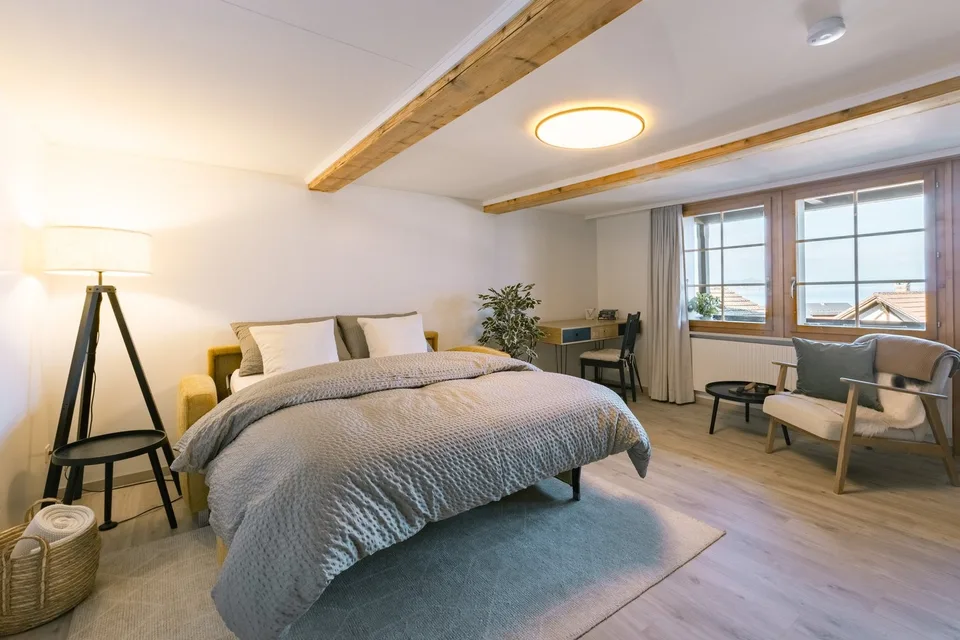 2½ ZI-WOHNUNG IN LEISSIGEN (BE), MÖBLIERT, TEMPORÄR