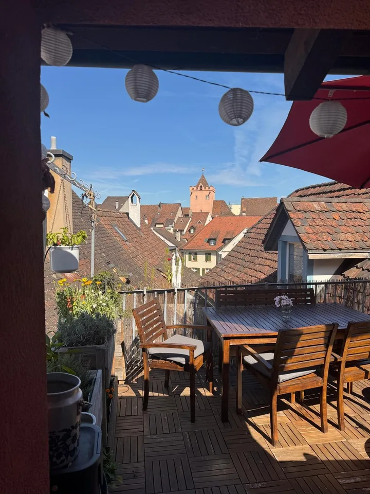 4 Zimmer Wohnung mit Balkon in Altstadt