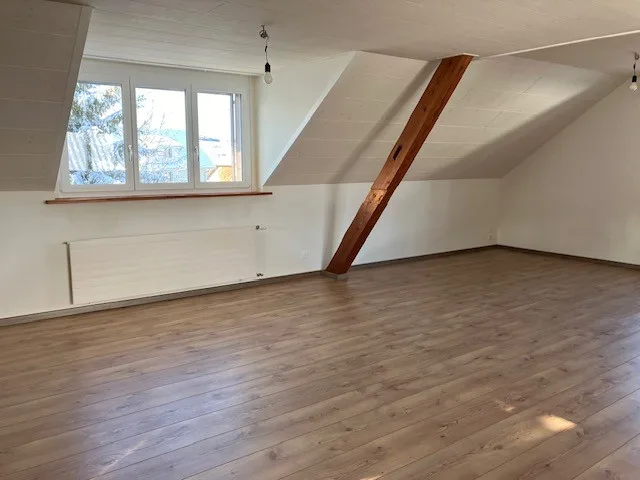 Tolle Dachwohnung im 2.Stock