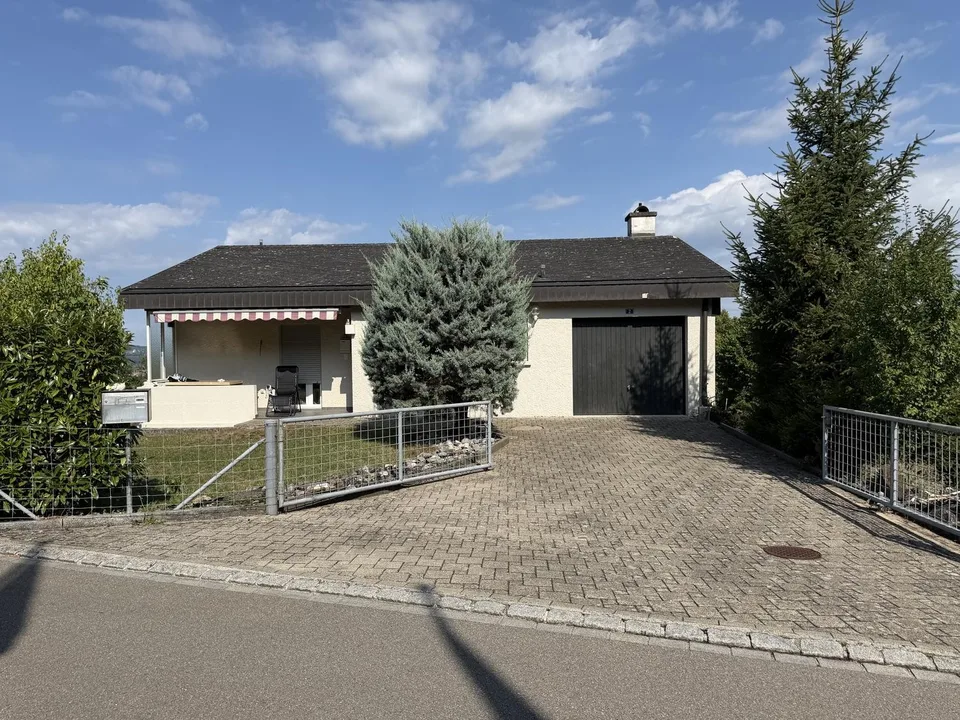 Freistehendes 5.5-Zimmer Einfamilienhaus mit viel Privatsphäre