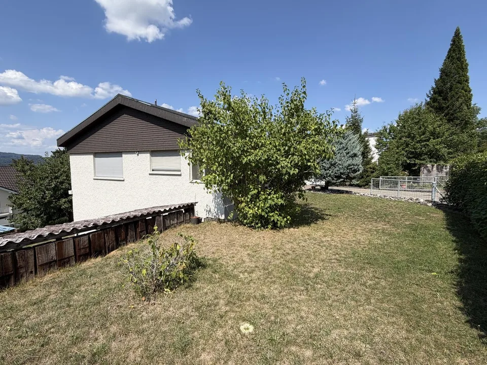 Freistehendes 5.5-Zimmer Einfamilienhaus mit viel Privatsphäre