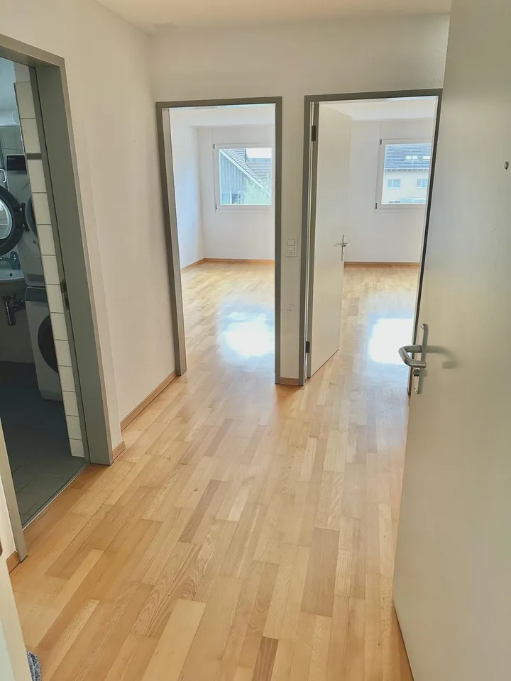 Moderne 3.5-Zimmer-Maisonettewohnung in ruhiger und steuergünstiger Lage (Erstbezug nach Kernsanierung von Küche & Bad)