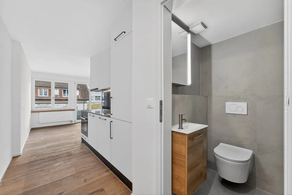 1.5-Zimmer-Wohnung mit Balkon und Seesicht