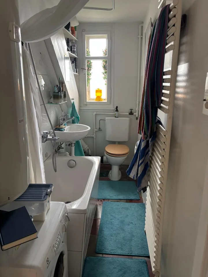 WG-Zimmer im Zentrum von Küsnacht ZH ab dem 01.10.2026 zu vermieten.