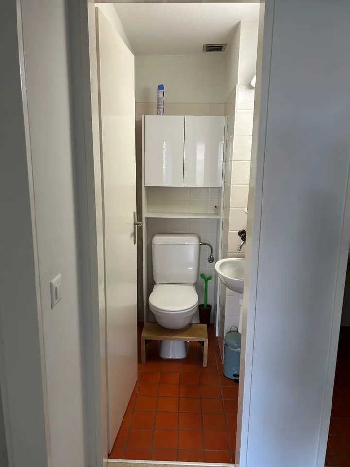 3,5 bedroom flat fully furnished in Oberengstringen TEMPORARY