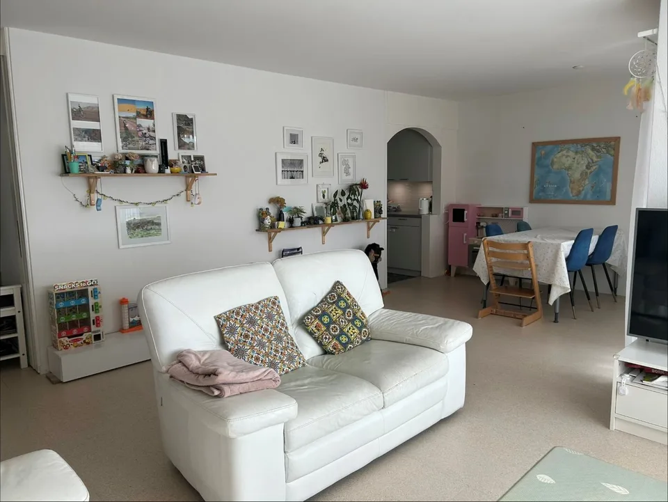 3,5 bedroom flat fully furnished in Oberengstringen TEMPORARY