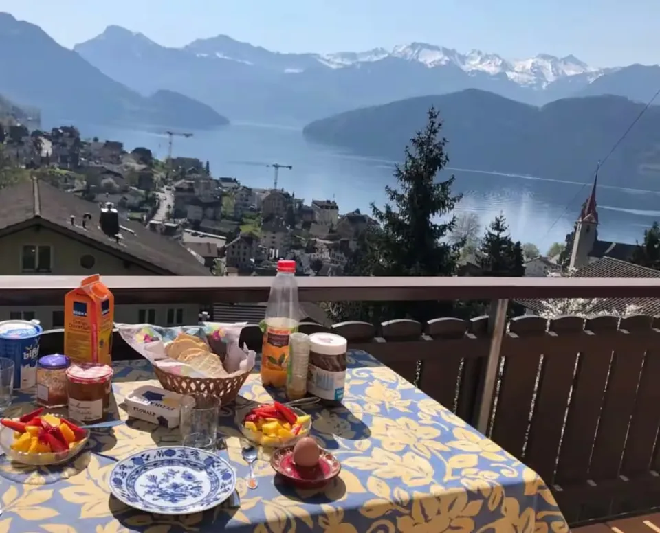 Chalet charmant de 5 pièces à louer à Weggis sur le lac des Quatre-Cantons