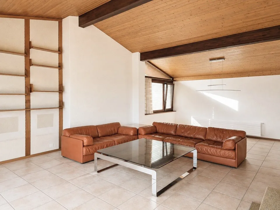 Repräsentative Villa mit Pool und traumhafter Aussicht in Ittigen