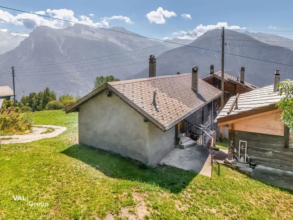 In der Stille der Natur zuhause - 3.5-Zimmer-Wohnung im Salwald – photo 2 of 12