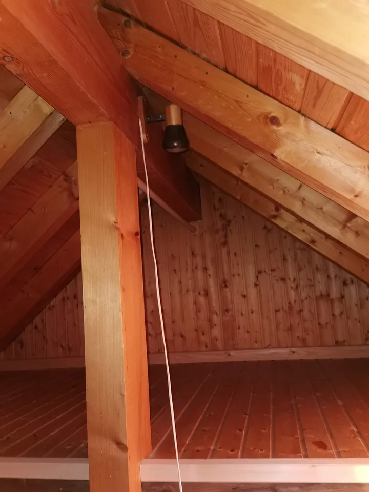 Grand studio 60 m² avec mezzanine, Neyruz (FR)